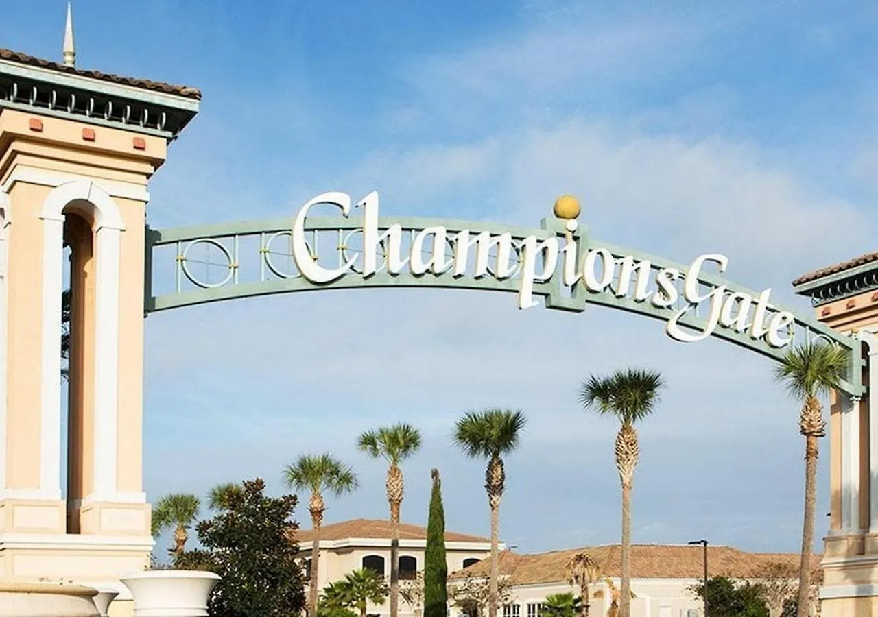 1556 Pd - Poolside Bliss: Enchanted 4Br Townhome Davenport United States